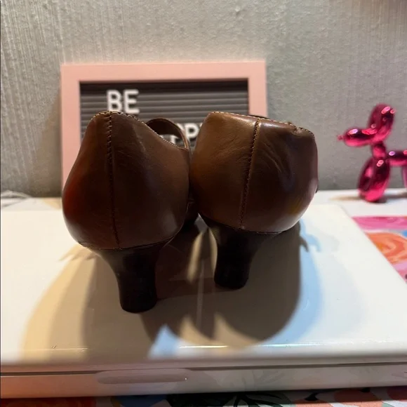 AEROSOLES Tan Leather Mary Jane Shoes - Picture 3 of 8